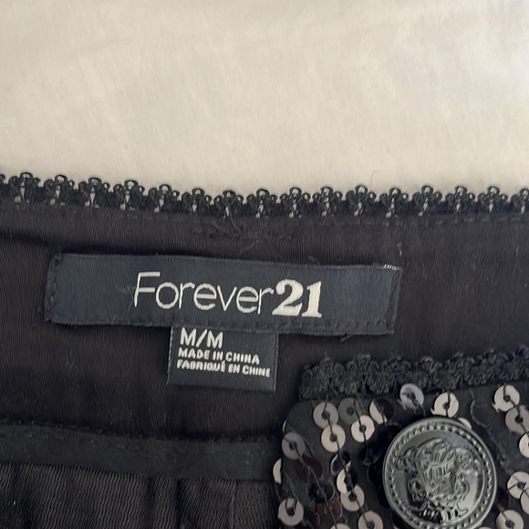 Forever 21 sequin shorts in black - Picture 3 of 4